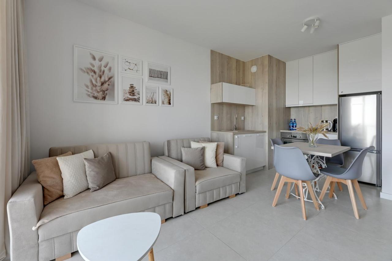 Letnica Seaside By Downtown Apartments Gdansk Bagian luar foto